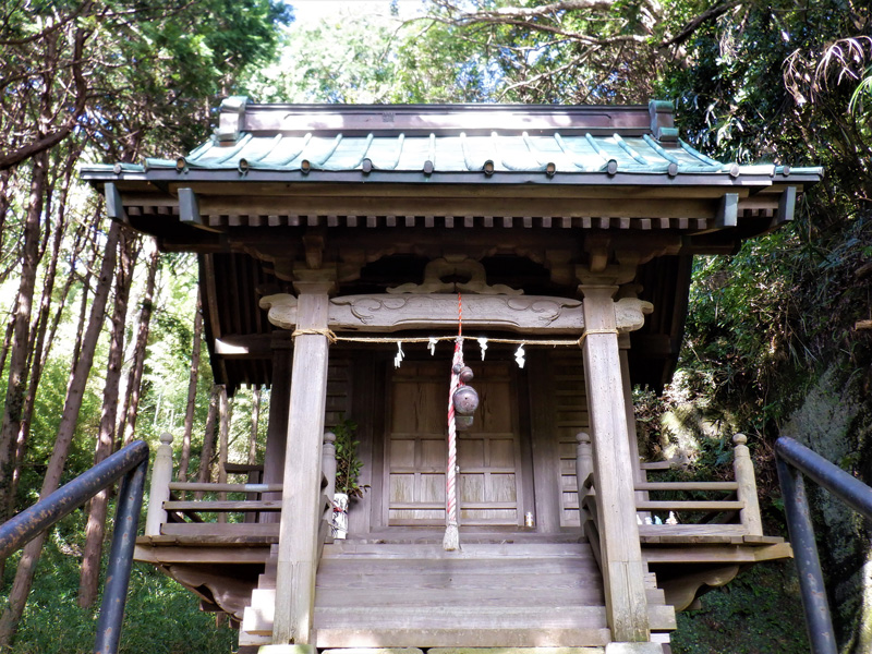 御霊神社（梶原）